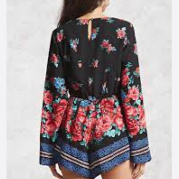 Forever 21 Black Floral Boho Lined Bell Sleeves Romper Women Size S - Picture 2 of 11